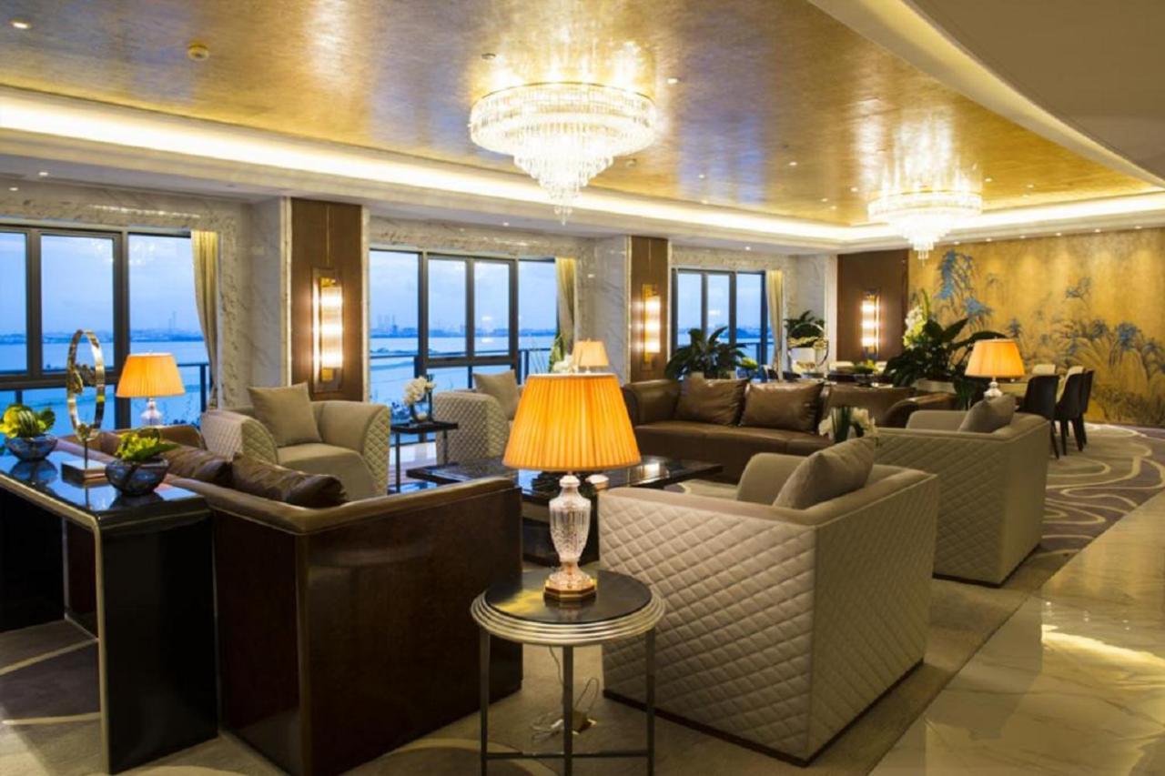 Forest City Marina Hotel Ґеланґ-Патаг Екстер'єр фото